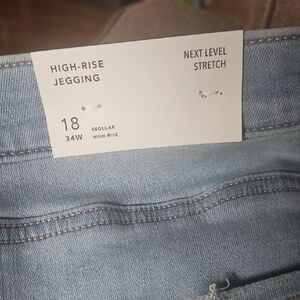 American Eagle Outfitters High-Rise Jegging in Light Blue
